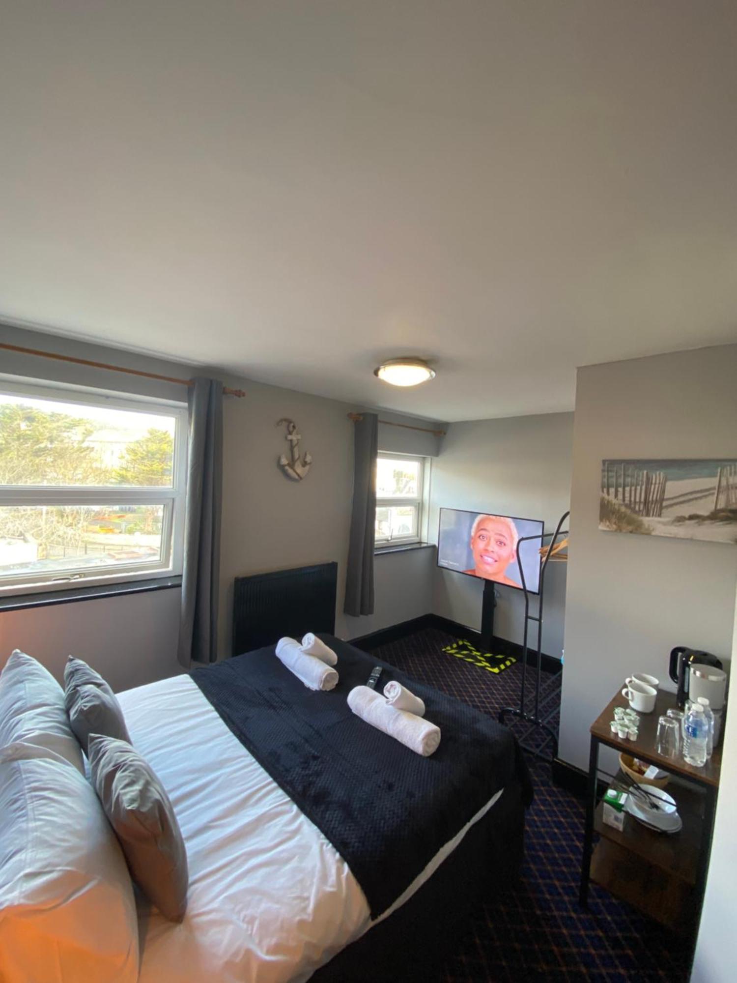 Bay View Rooms At Mentone Hotel Уестън сюпър Меър Екстериор снимка