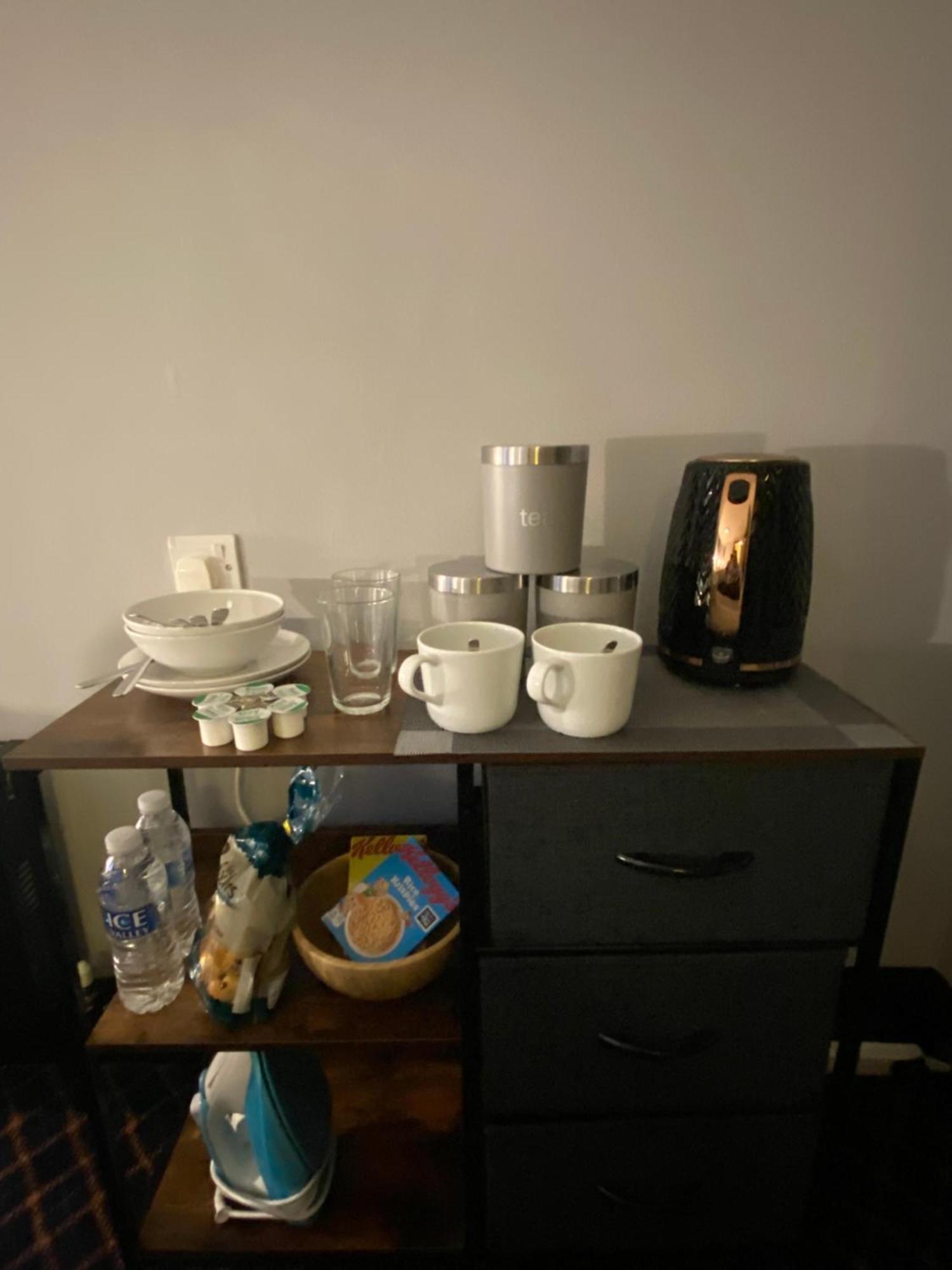 Bay View Rooms At Mentone Hotel Уестън сюпър Меър Екстериор снимка