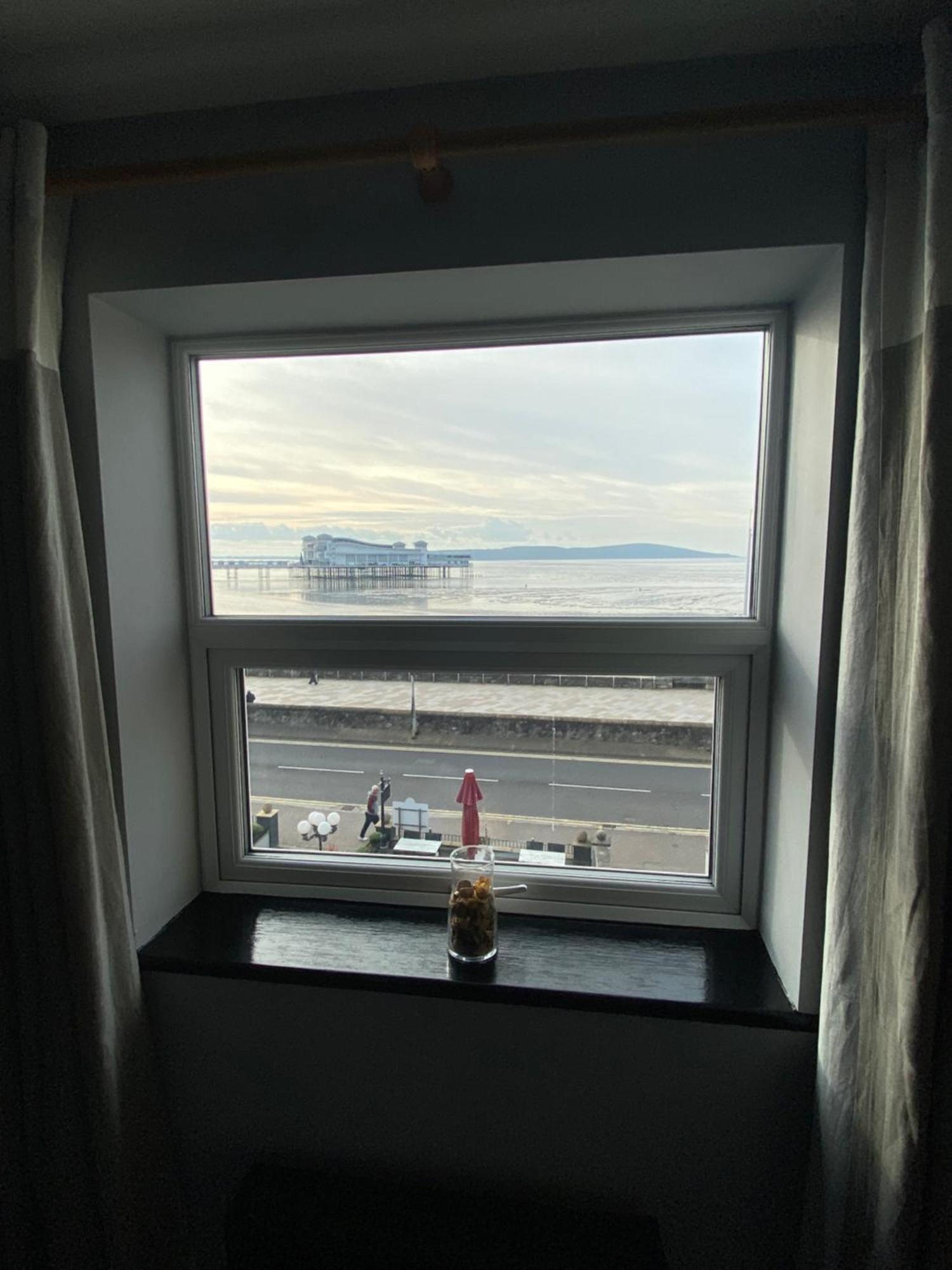 Bay View Rooms At Mentone Hotel Уестън сюпър Меър Екстериор снимка
